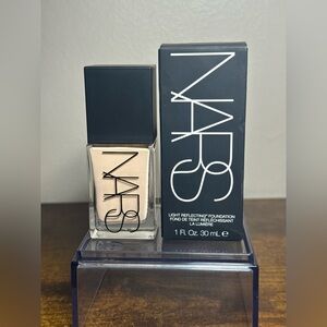 Nars Light Reflecting Advanced Skincare Foundation light 1.5 yulong